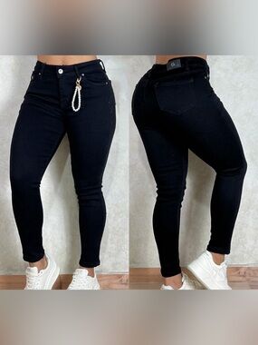 High-Waist Black Women’s Skinny Jeans